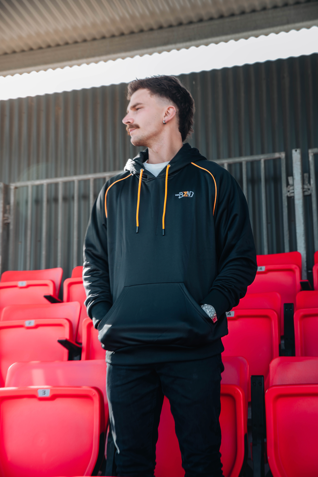 The Bend Hoodie - Black