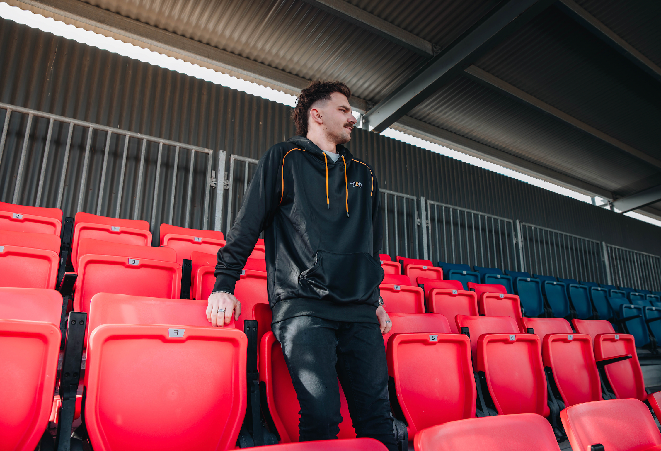 The Bend Hoodie - Black