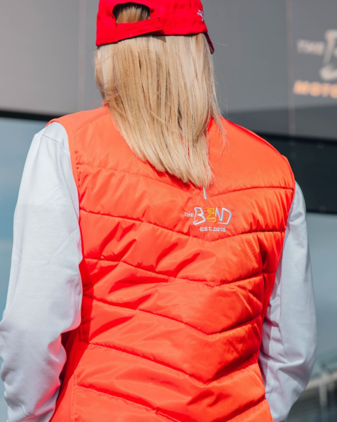 Shell V-Power Vest - Red
